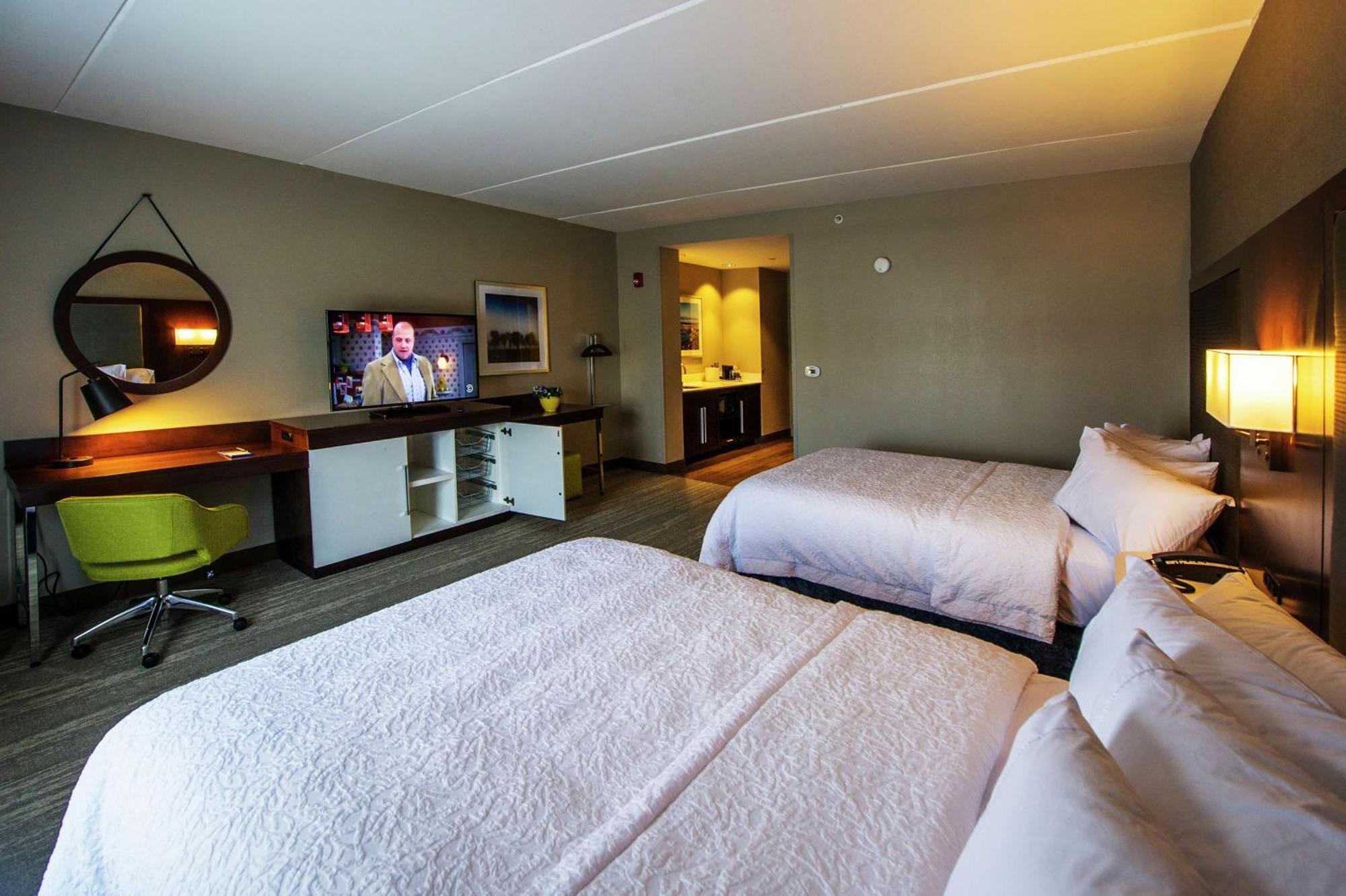 Hampton Inn & Suites/Foxborough/Mansfield Екстериор снимка
