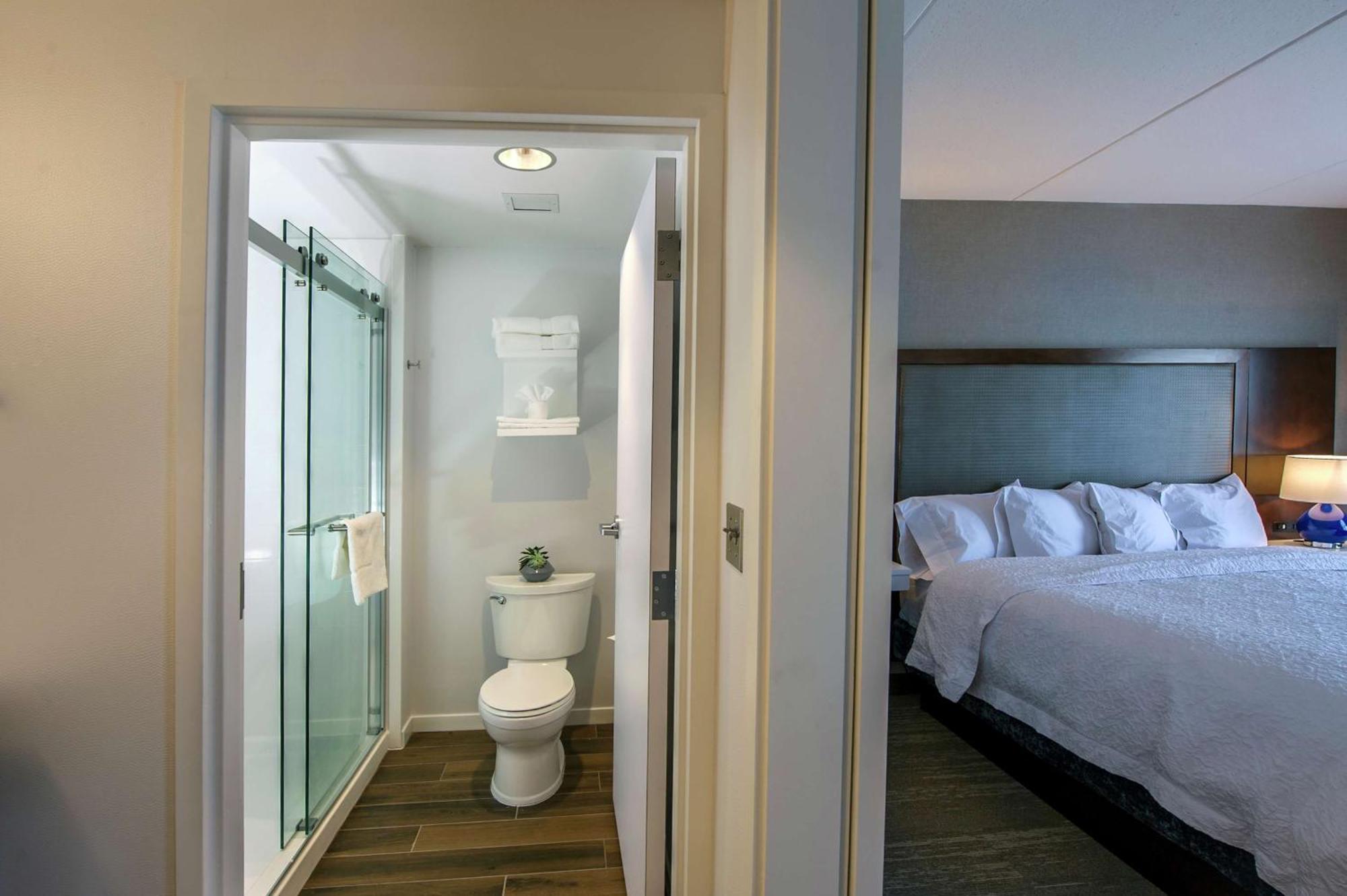 Hampton Inn & Suites/Foxborough/Mansfield Екстериор снимка